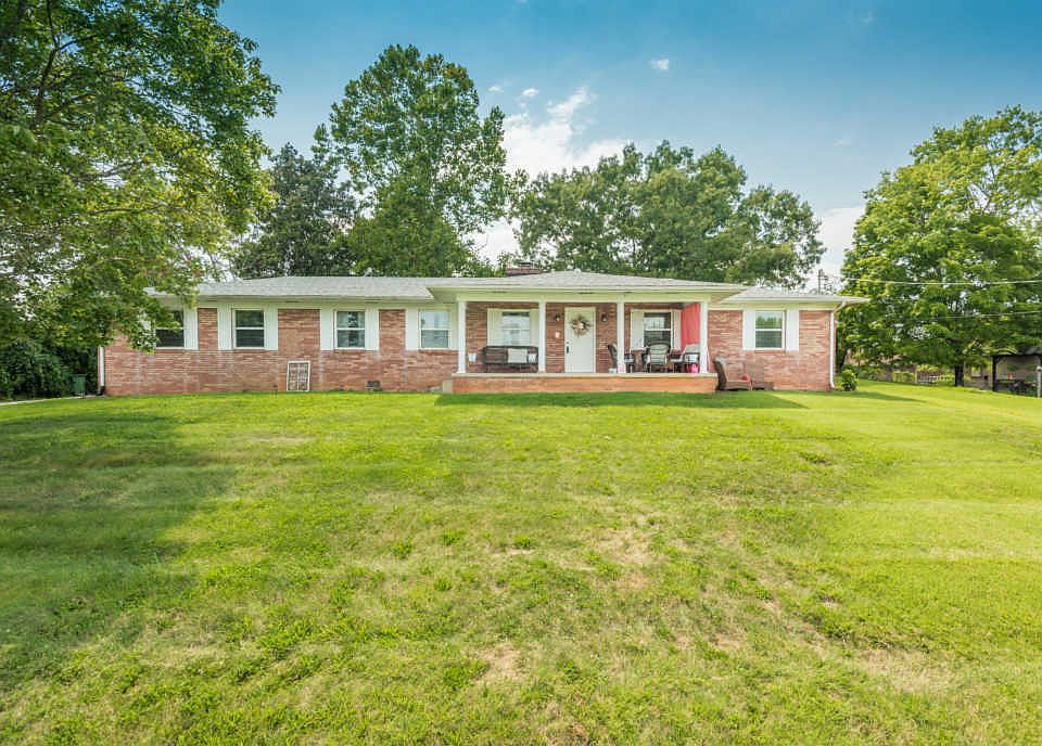 1st image of 3656 Fountaincrest Dr