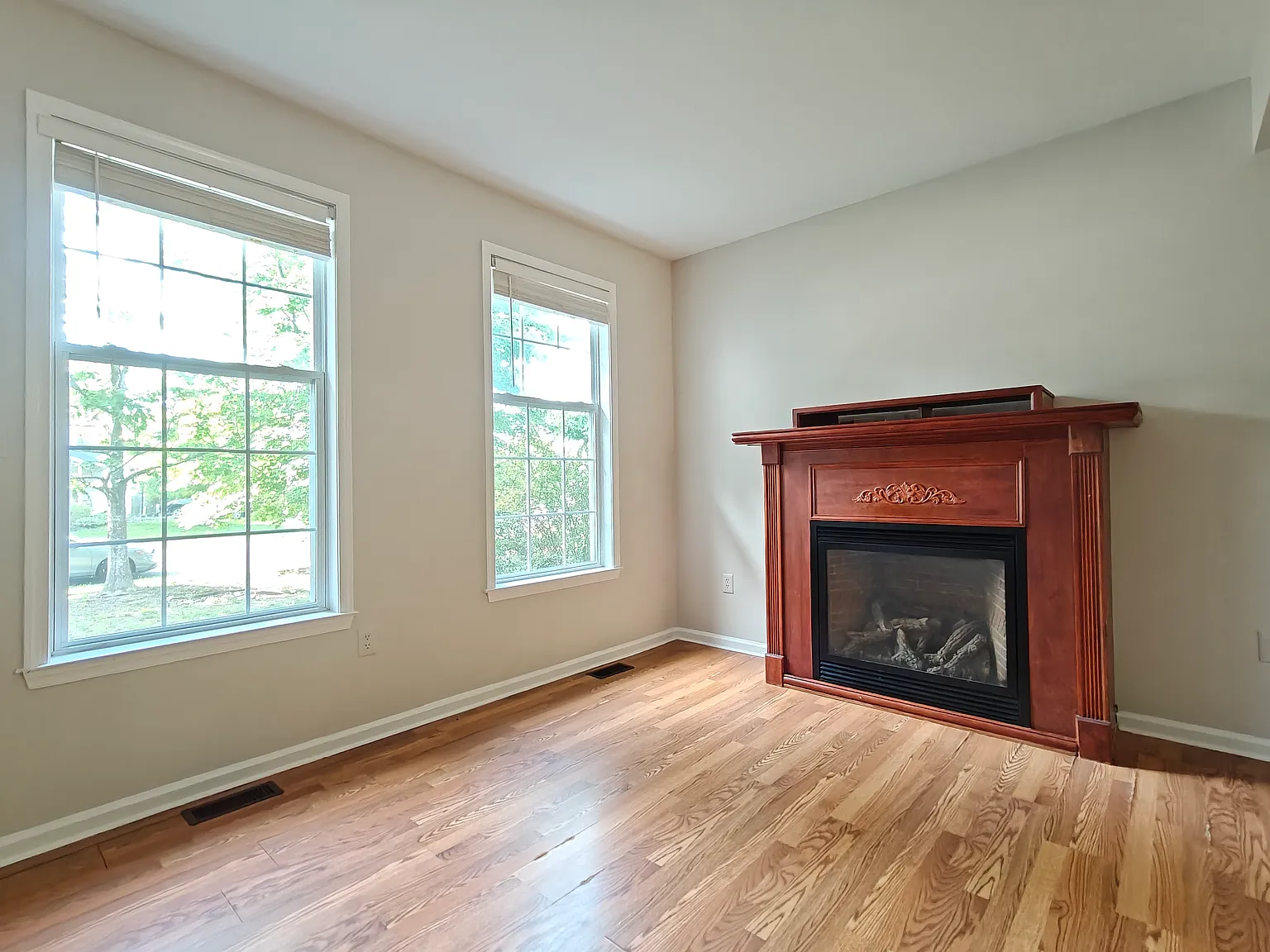 The Home of your American Dream! — Photo 3