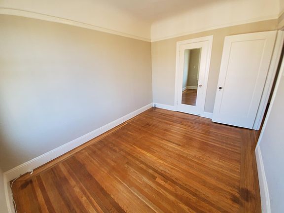 4th image of 4950 California St APT 9