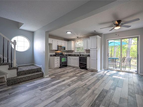 5th image of 5826 NW Plantation Ln