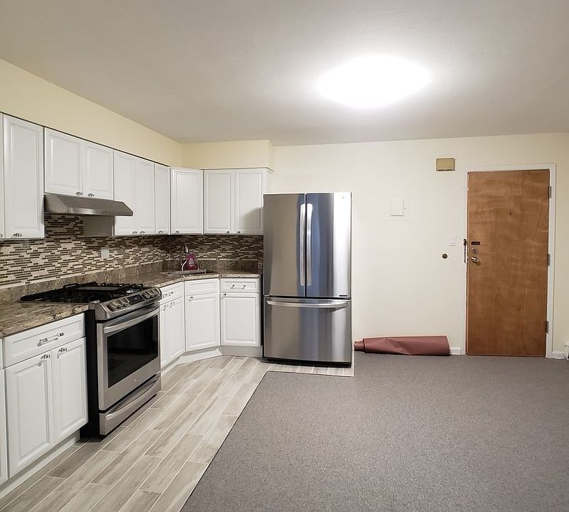 1st image of 3119 30th St APT 1