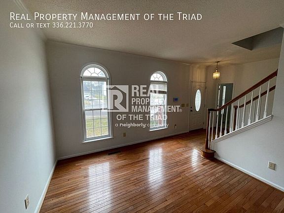 2nd image of 110 Mary Dee Ct