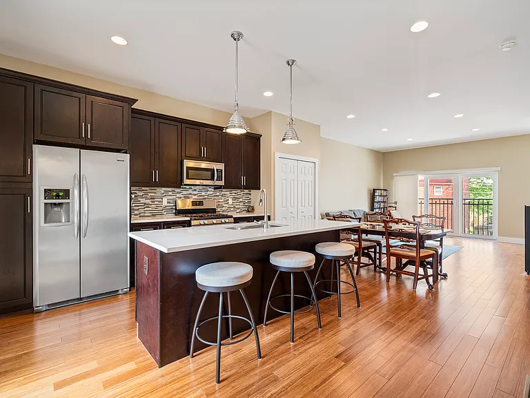 1308 Bradish St — Photo 7