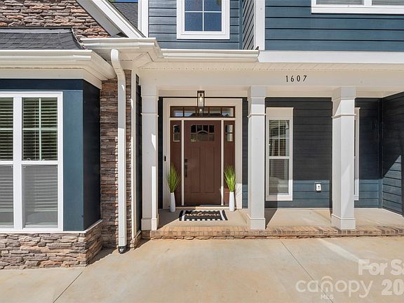 5th image of 1607 Freemont Dr