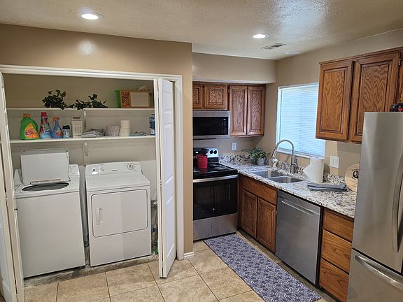 3rd image of 58 S 1450 W APT 4