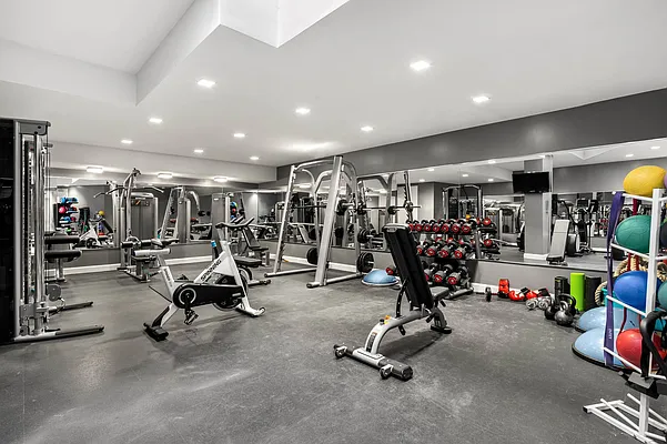 Rented by Compass | media 53