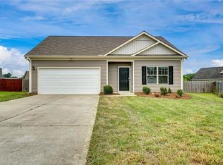 105 Liberty Way NE, Calhoun, GA 30701