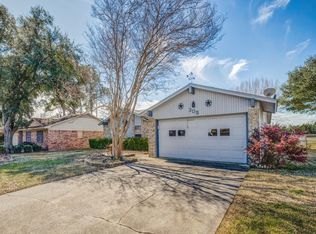 305 Town North Dr, Terrell, TX 75160