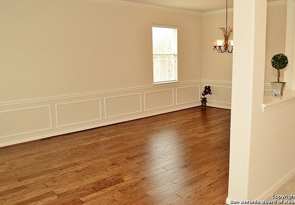 2nd image of 208 Lakota Ct