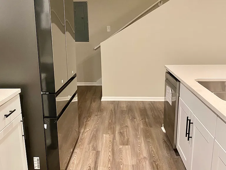 4033 Flora Ave — Photo 10