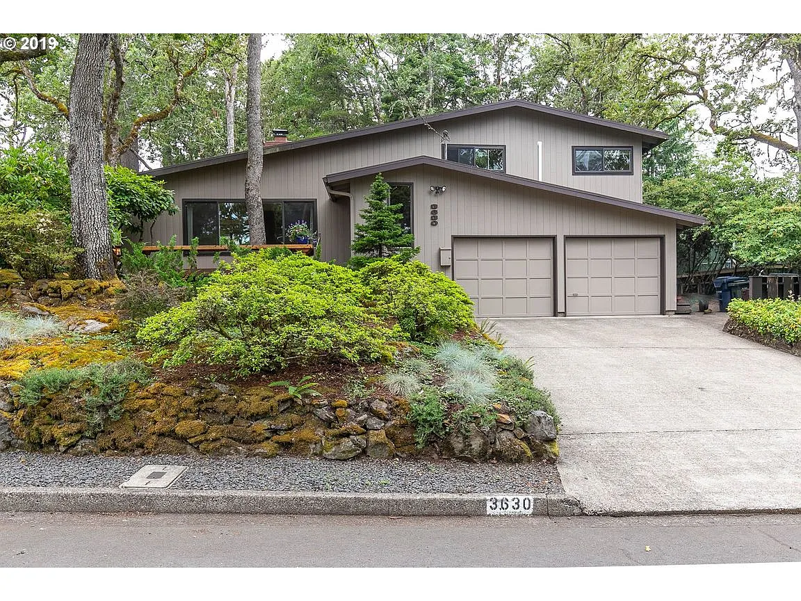 3630 Glen Oak Dr photo 1