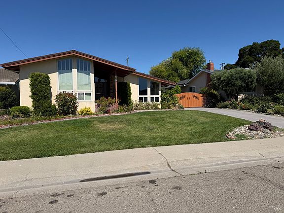 2nd image of 60 Highland Drive
