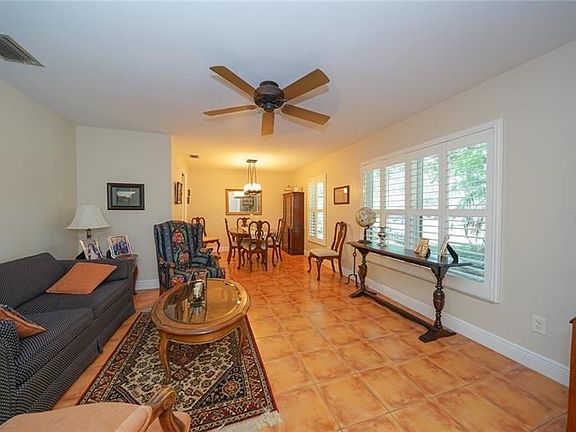 2nd image of 9213 Knights Branch St