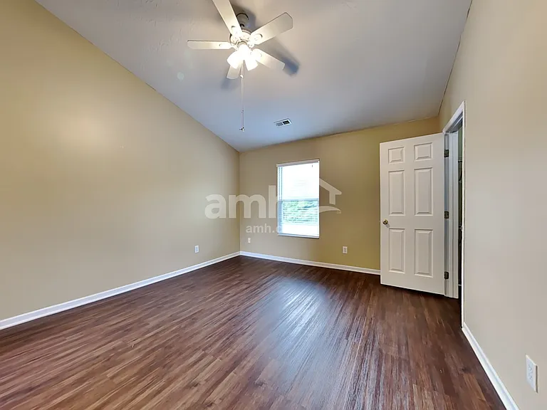 3036 Abby Way — Photo 8