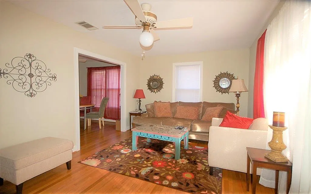 4 bed, 2.0 bath, 1508 sqft, $3,600 — Photo 3