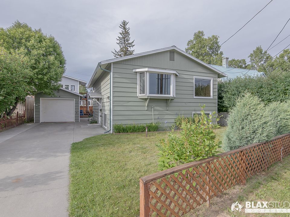 1st image of 718 10th Ave