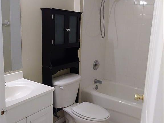 5th image of 429/431 SE 24th Ave #429/431