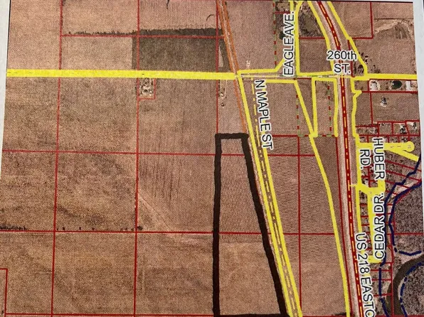 N Maple St, Waverly, IA 50677
