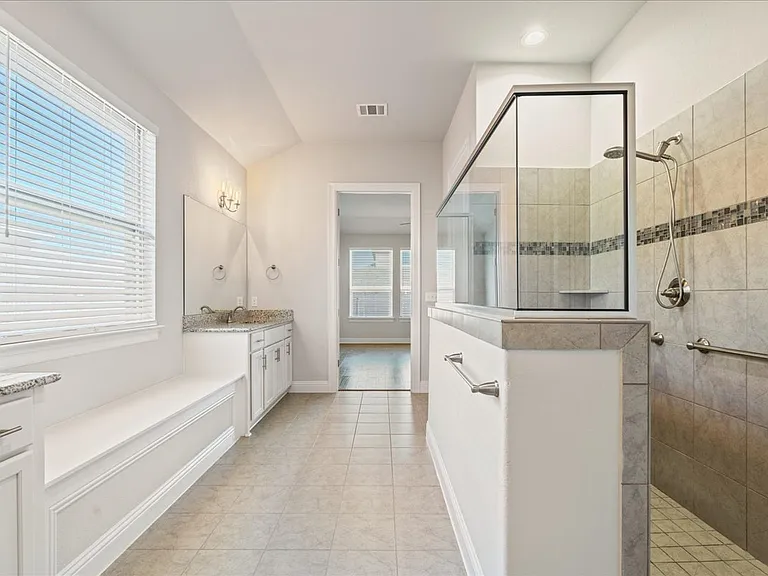 108 Strata Dr — Photo 13