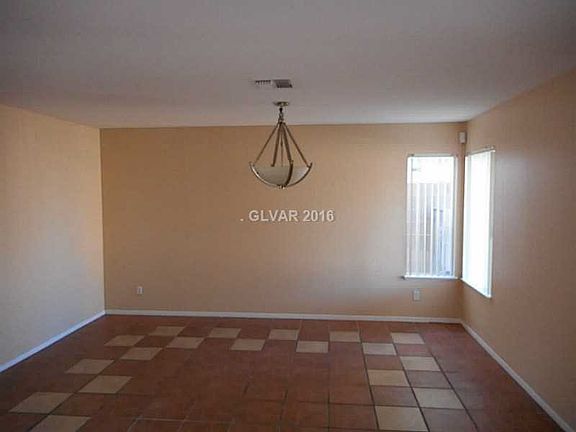 2nd image of 713 Kelso Way