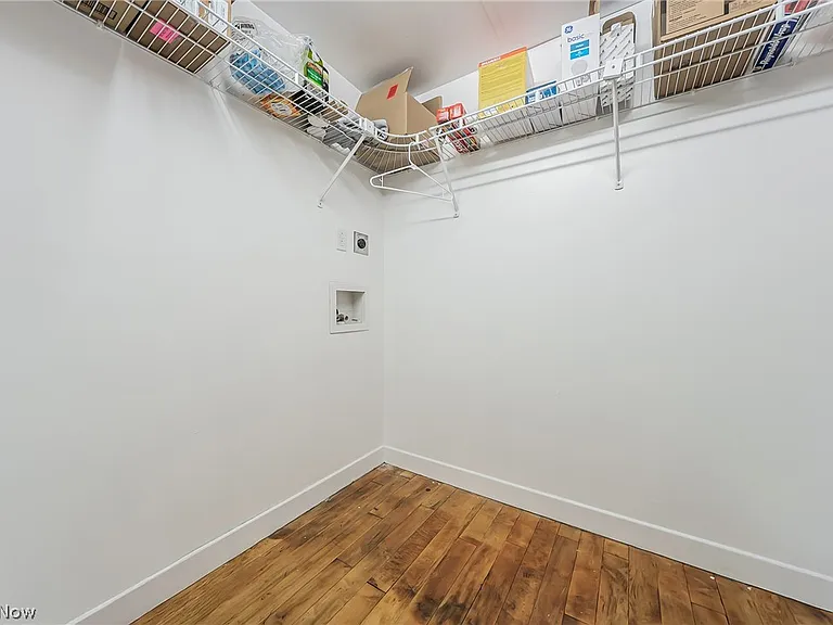 1133 W 9th St #305 — Photo 20