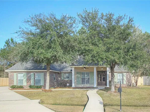 417 Millstone Ct, Covington, LA 70433