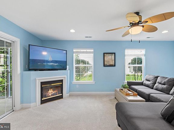 5th image of 17285 Queen Anne Way