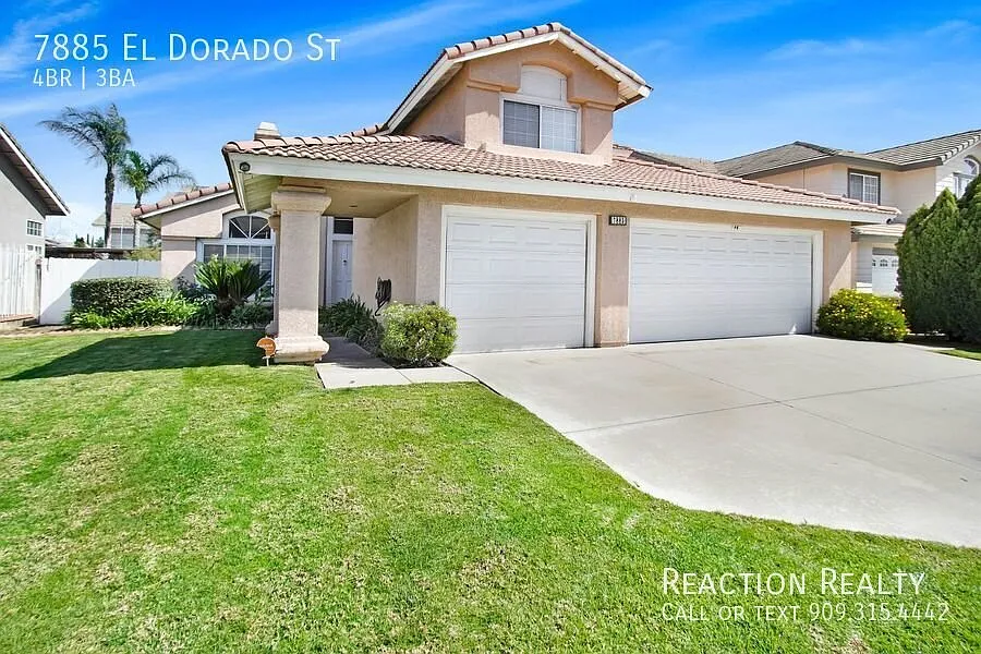 Coming Soon! Your Perfect Two-Story 4 Bedroom/3 Bathroom "Heritage" Fontana Home. — Photo 1