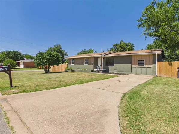 1602 NW 48th St, Lawton, OK 73505