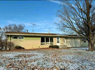102 Fairway Dr, Clear Lake, IA 50428
