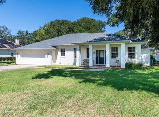 12 Maple St, Flagler Beach, FL 32136