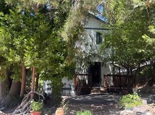 25034 Sonoma Dr, Crestline, CA 92325