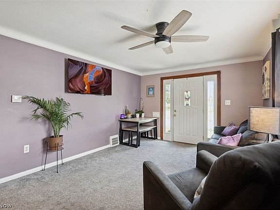 5th image of 12009 Cooley Ave