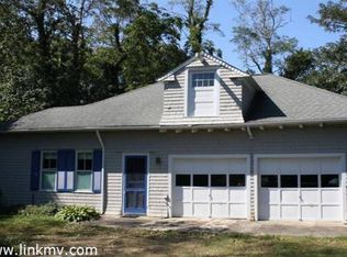 67 Hatch Rd, Tisbury, MA 02568