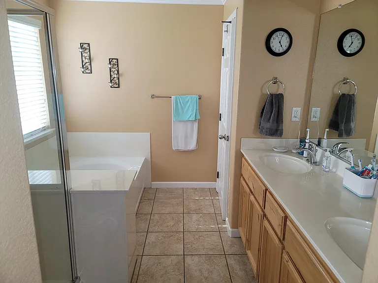108 Eagles Roost Ct — Photo 16