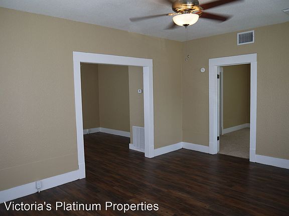 5th image of 408 E North St APT 1