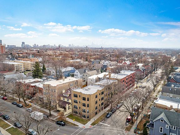 4th image of 4547 N Leavitt St APT 2