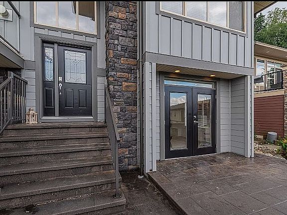 2nd image of 51075 Falls Ct #212