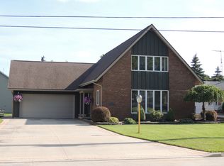 403 W Holland St, Archbold, OH 43502