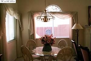 5th image of 108 Carriage Ln