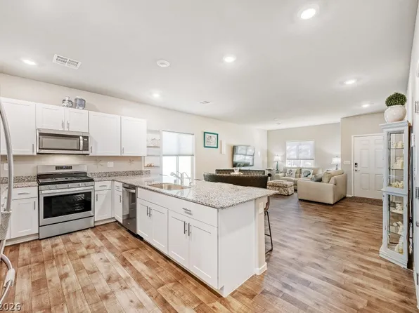 4352 Meadow Glade Ave, North Las Vegas, NV 89084