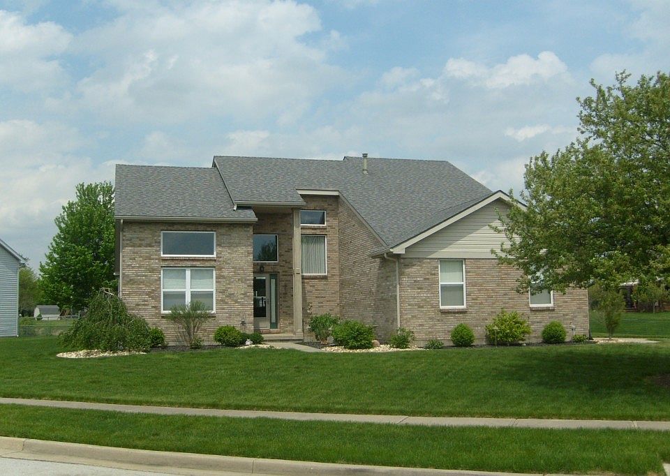 1st image of 41 Meadow Brooke Ave