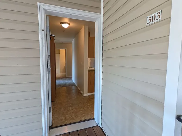 Wellesley Park Apartments — Photo 108