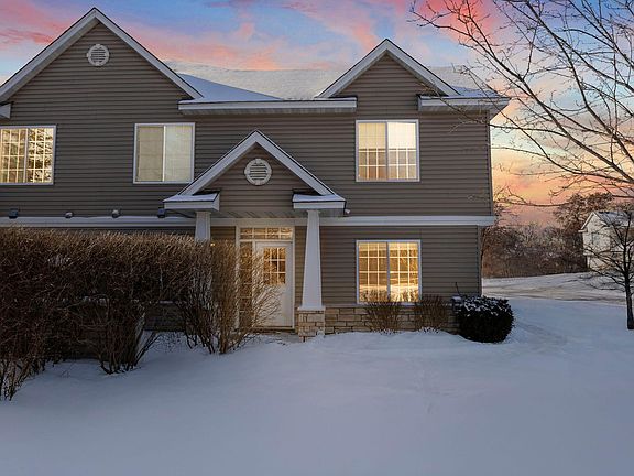 2nd image of 15461 Radium St NW