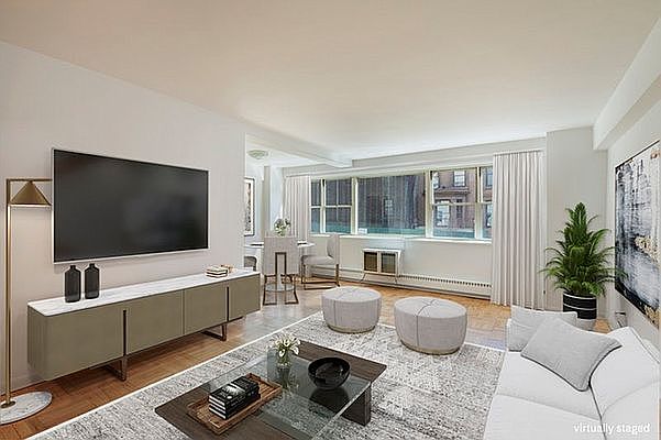 1st image of 20 E 68th St APT 3E