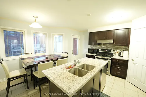 50 Hillcrest Ave #8 Photo 1