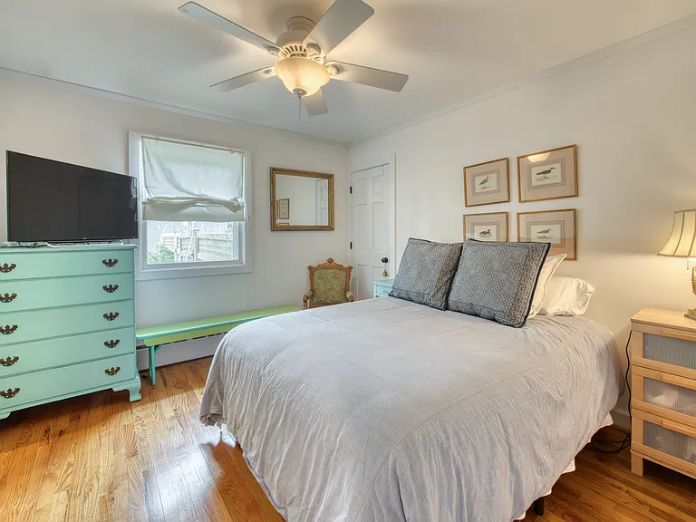 36 Lynn Ave — Photo 14