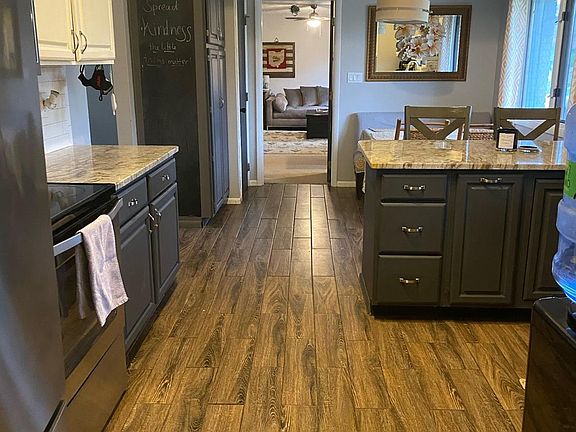 4th image of 4077 Abbeygate Dr