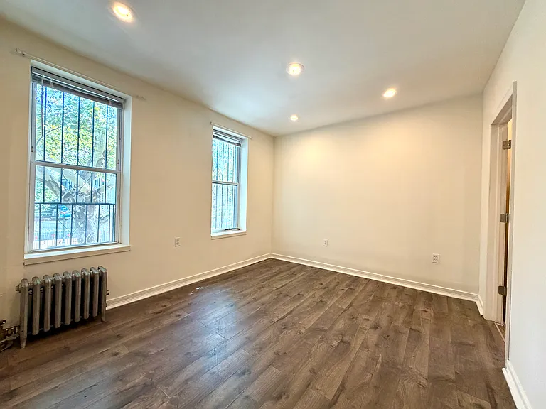 579A Mac Donough St #2 — Photo 5