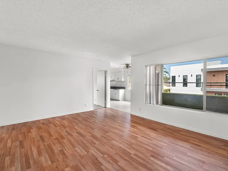 4101 Sawtelle Blvd #5 — Photo 2